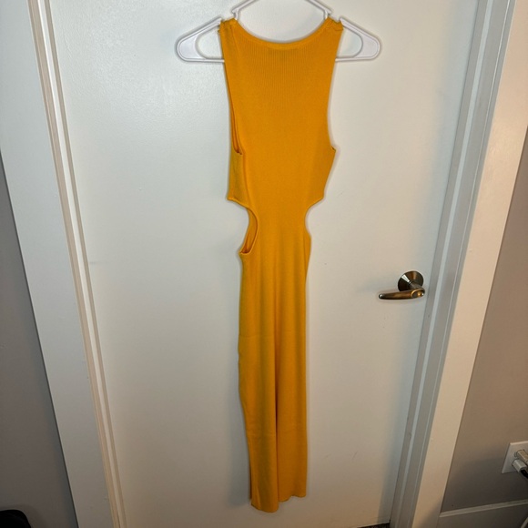 Midi Ribbed Orange Cutout Dress with Slit (Size: M) - Picture 3 of 6